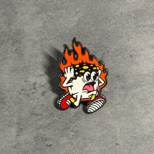 Hat Club Enamel Pin Running Campfire White Orange Fire New Era Accessory‎